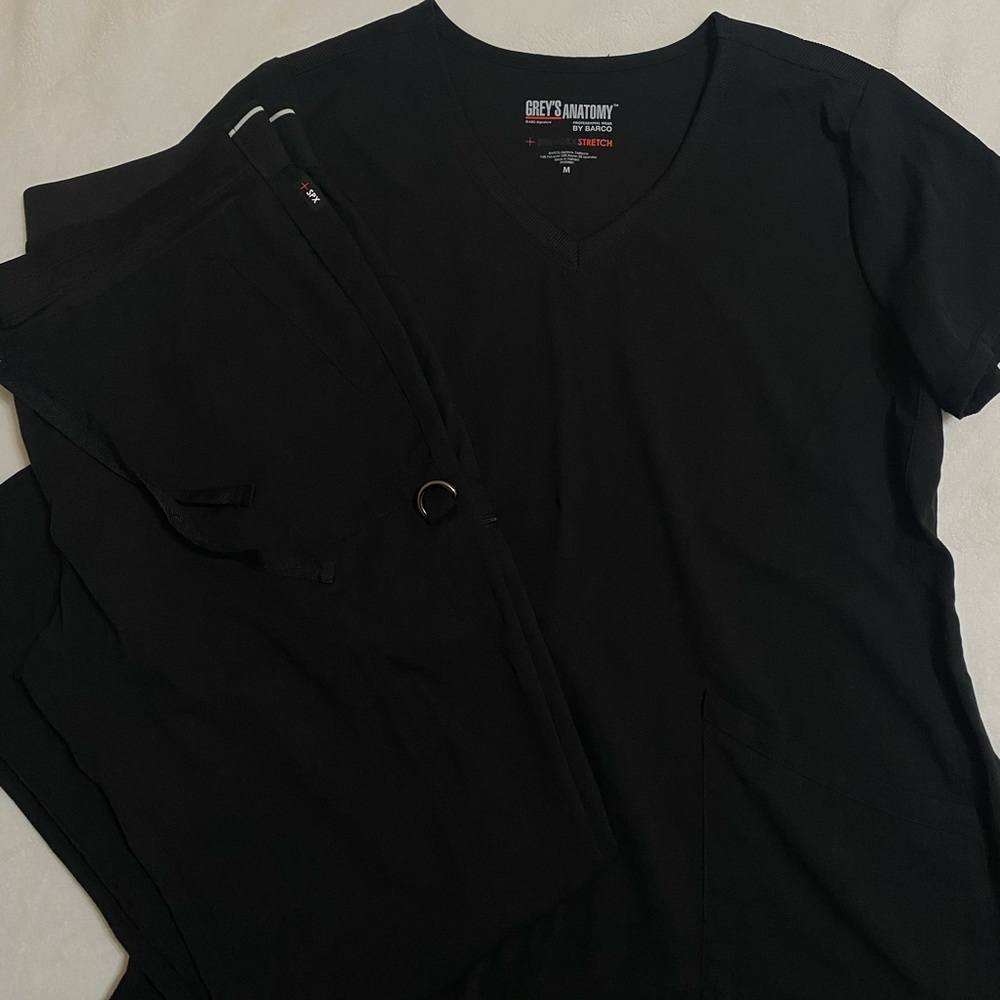 Women’s Scrubs - Black Color